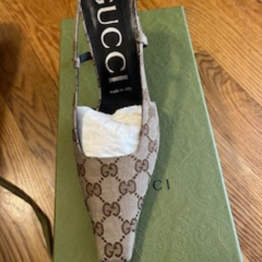 Gucci Women's Slingback Pump Size 39